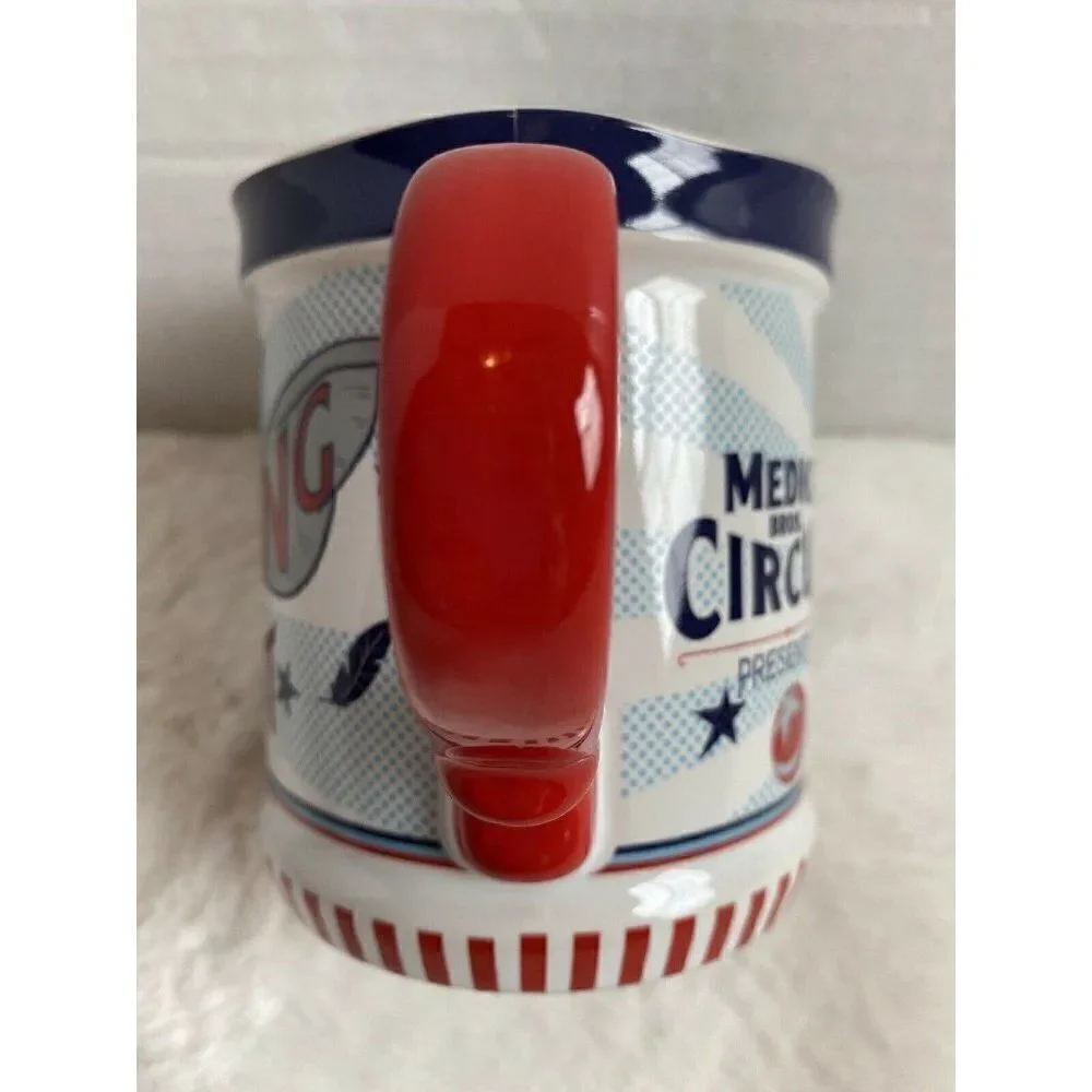 ‎Disney Parks Dumbo The Flying Elephant Medici Mug